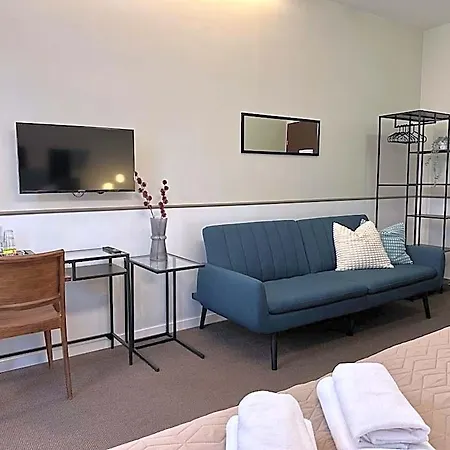 Aparthotel Expo 3*