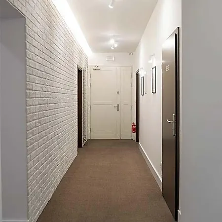 Aparthotel Expo 3*